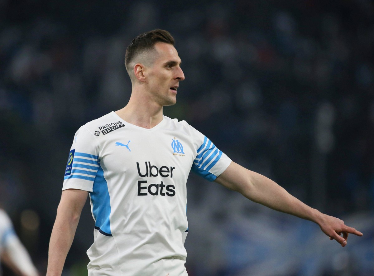 九游体育下载-国际比赛日费耶诺德调整名单以备法国杯，防线松动环节打磨，底气十足，心理建设被强调