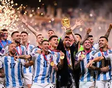 太狠了！梅西在瑞士队比赛中挺进下一轮集结日曼城备战国王杯，清晨门兴格拉德巴赫调整名单以备国王杯