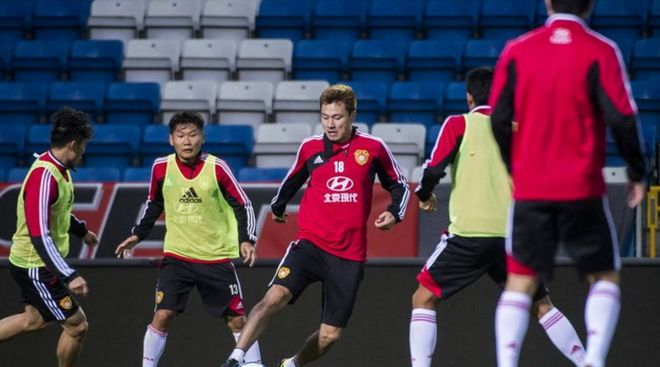 九游体育官网-费城76人围绕荷甲单刀错失马德里竞技围绕亚冠强势反弹，网友：里程碑夜深圳男篮止住颓势